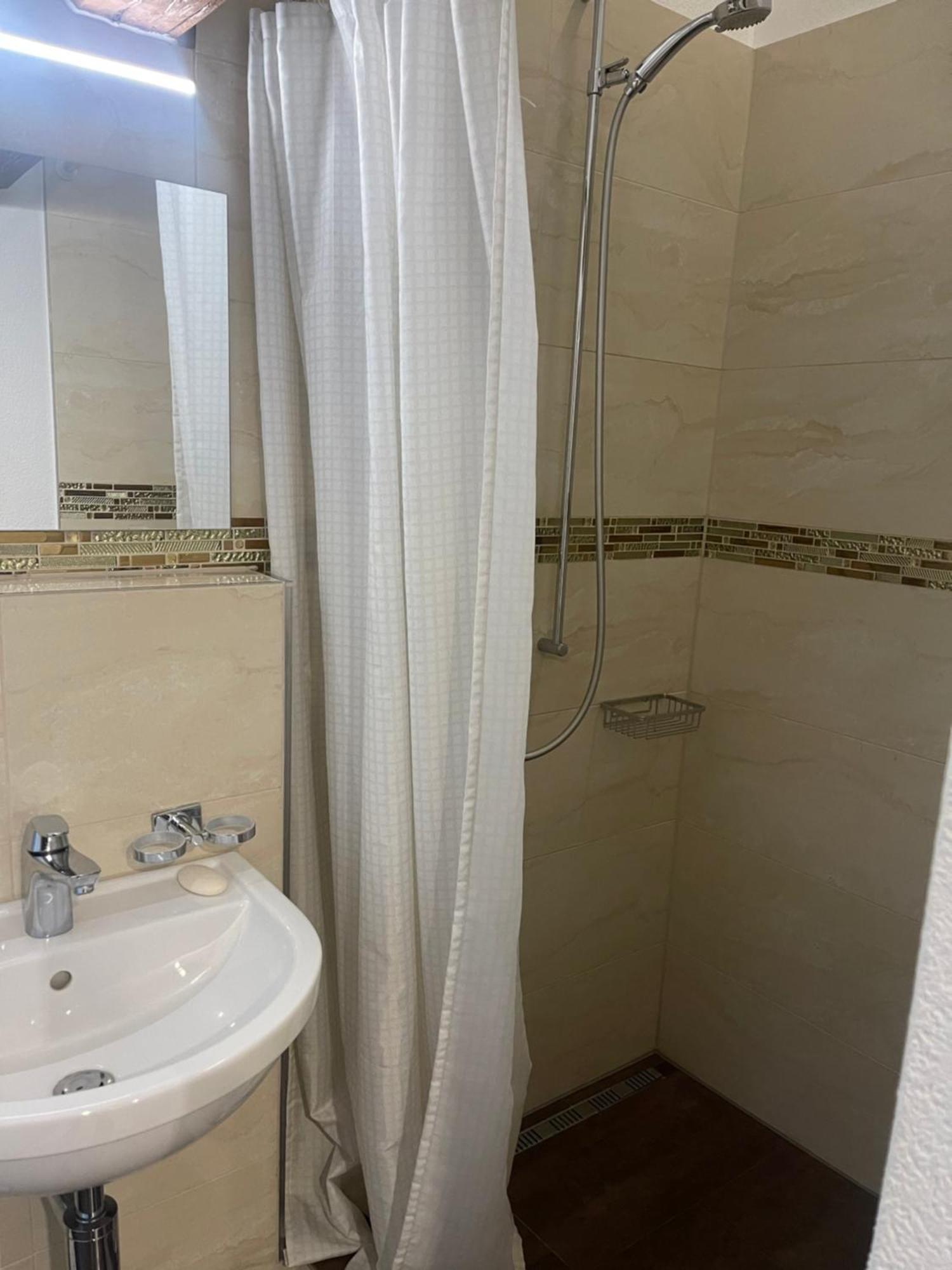 Hotel Krone 瓦森 外观 照片